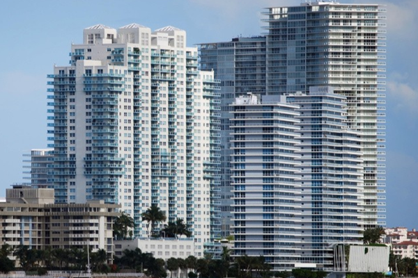 碳達(dá)峰碳中和：我國綠色建筑發(fā)展！