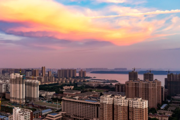 政策背景下的智能建筑低碳減排發(fā)展！