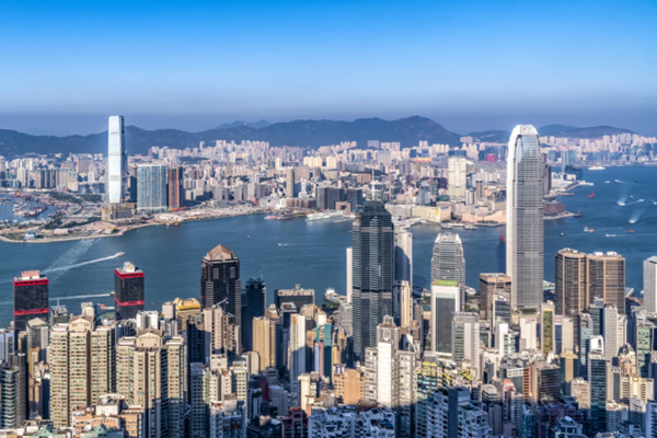 中共四川省委關(guān)于以實現(xiàn)碳達峰碳中和目標為引領(lǐng)推動綠色低碳優(yōu)勢產(chǎn)業(yè)高質(zhì)量發(fā)展的決定(圖1)